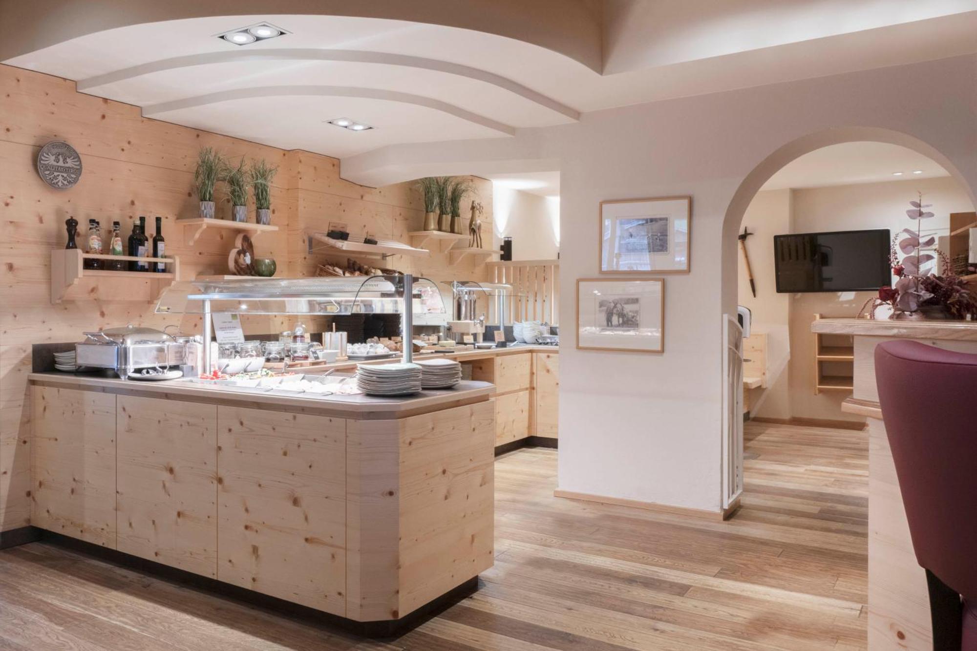 Lifestylepanoramahotel Erika Superior นอยชติฟ อิม ชตูไปทัล ภายนอก รูปภาพ
